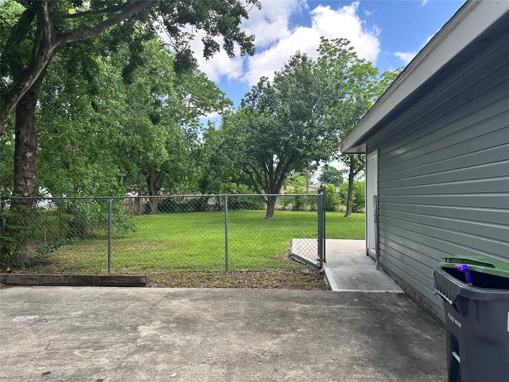 1402 Firwood Circle, Pasadena, Texas image 3