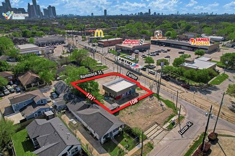 2706 Fulton Street Houston TX 77009