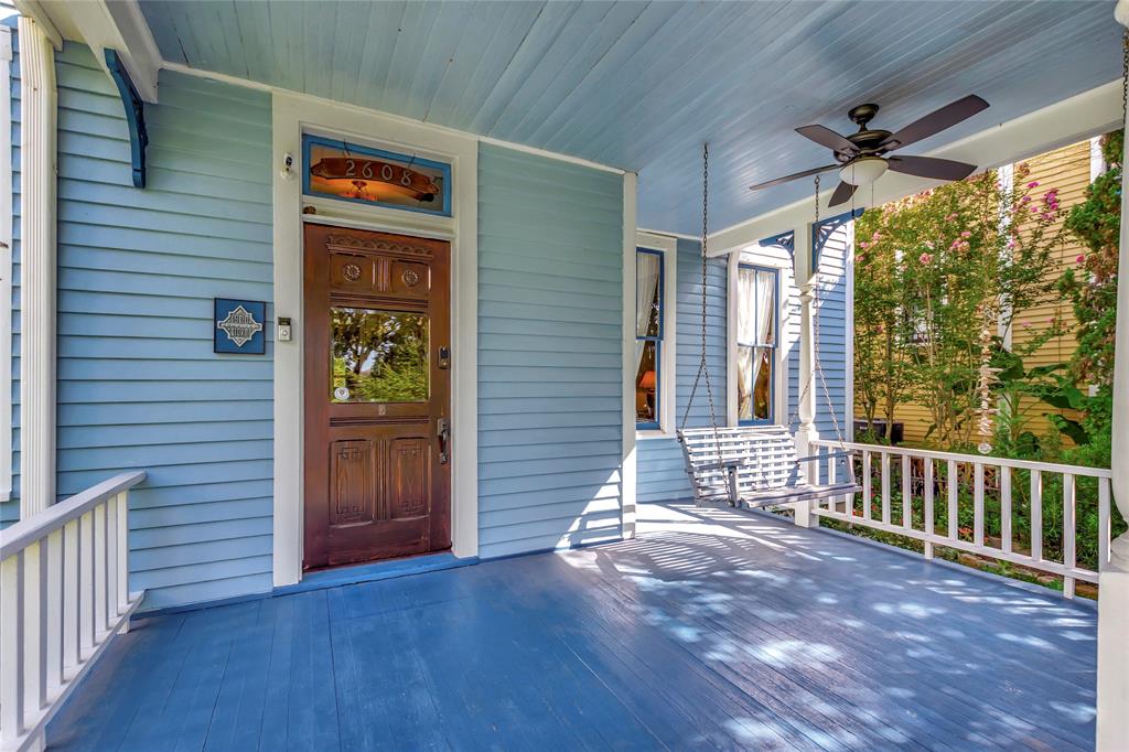2608 Ursuline Street, Galveston, Texas image 4