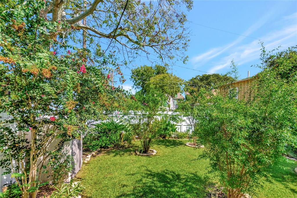2608 Ursuline Street, Galveston, Texas image 37