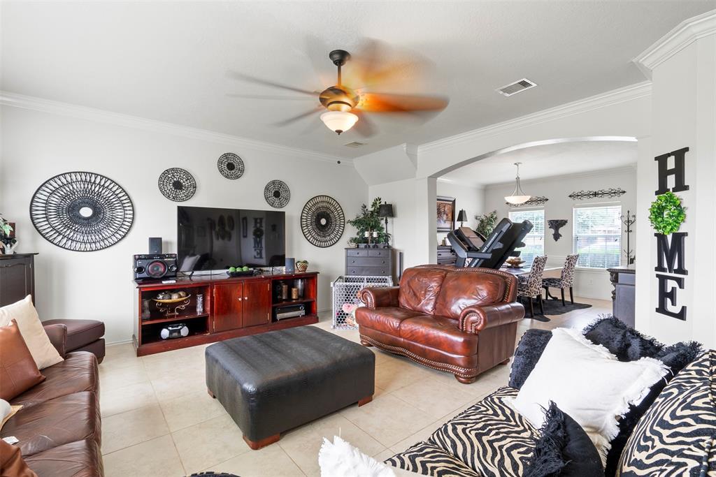 6407 Hillock Lane, Pearland, Texas image 20