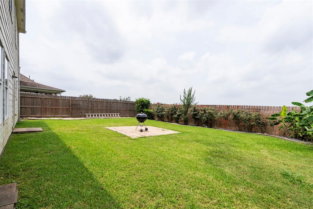 6407 Hillock Lane, Pearland, Texas image 25