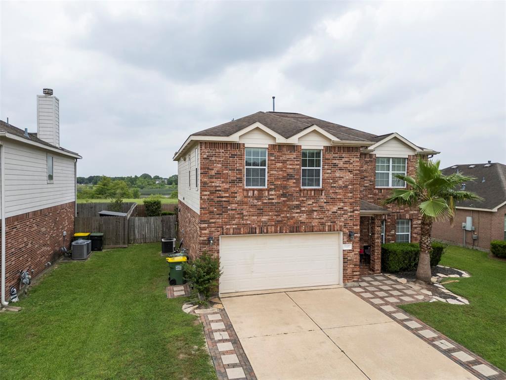 6407 Hillock Lane, Pearland, Texas image 4
