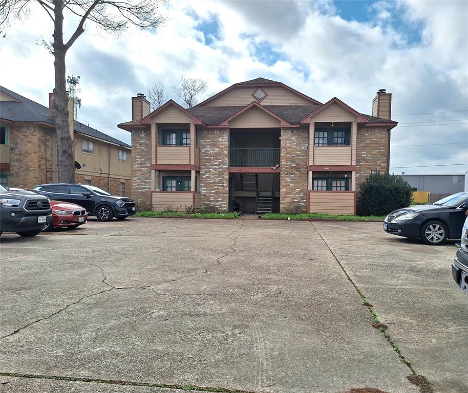 1327 Brenda Lane