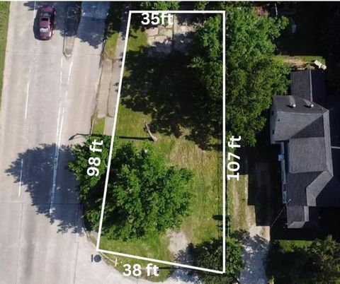 Photo of 5342 Petty Street, Houston, TX 77007 (MLS # 49211660)