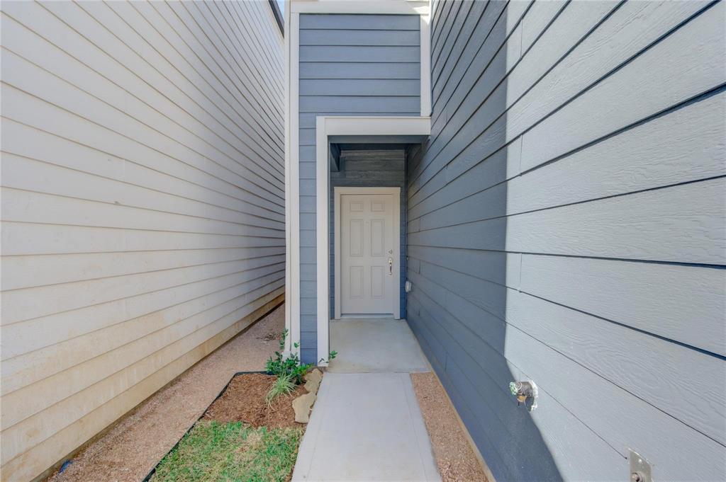 1709 Summerlyn