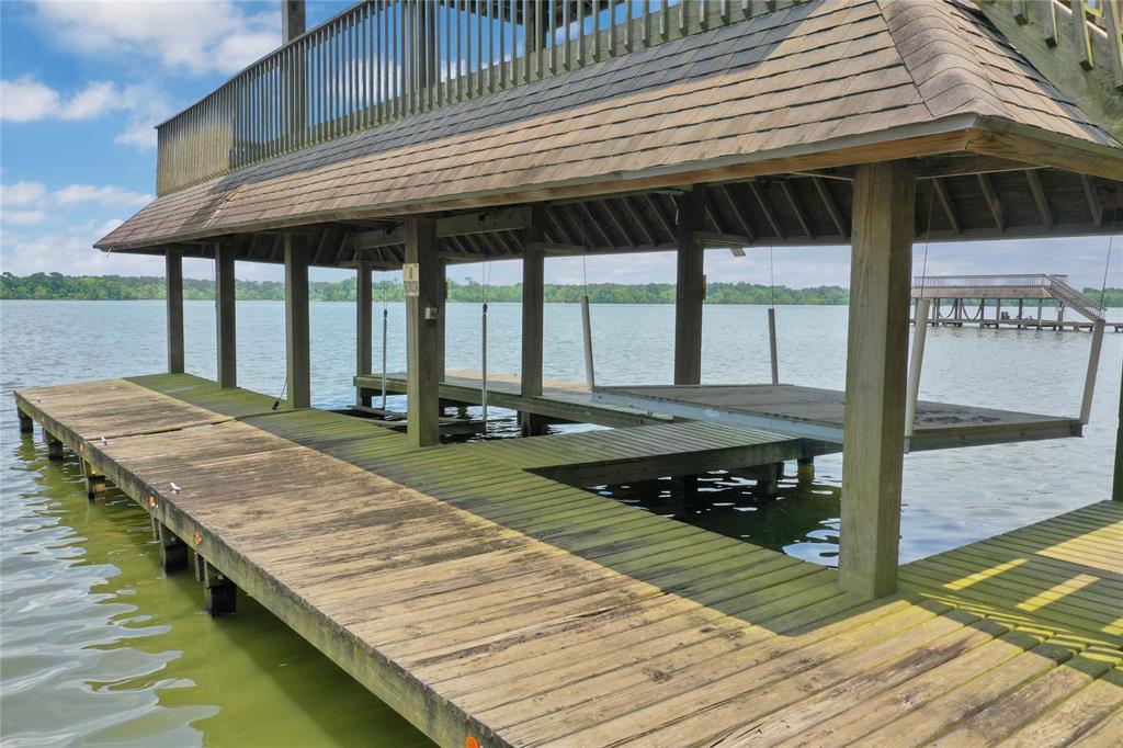 6 Kings River Court