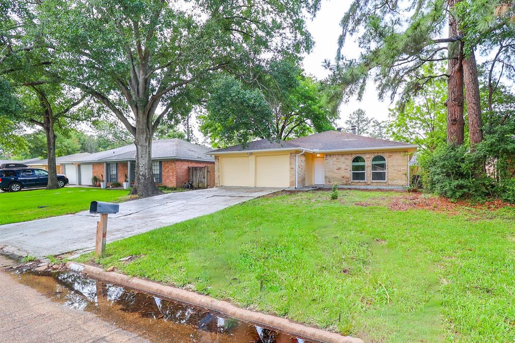 5027 Monteith Drive, Spring, Texas image 27