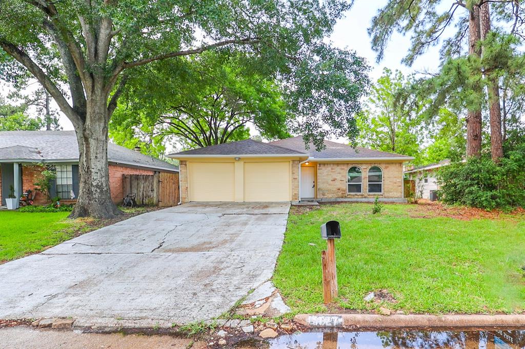 5027 Monteith Drive, Spring, Texas image 28