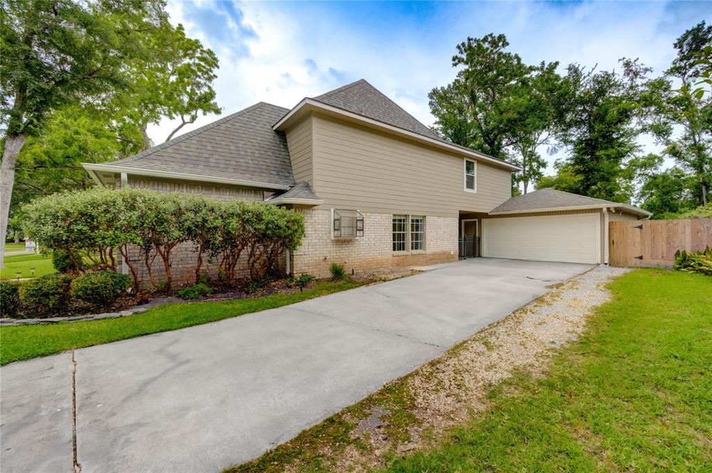 1802 Cobblestone Court