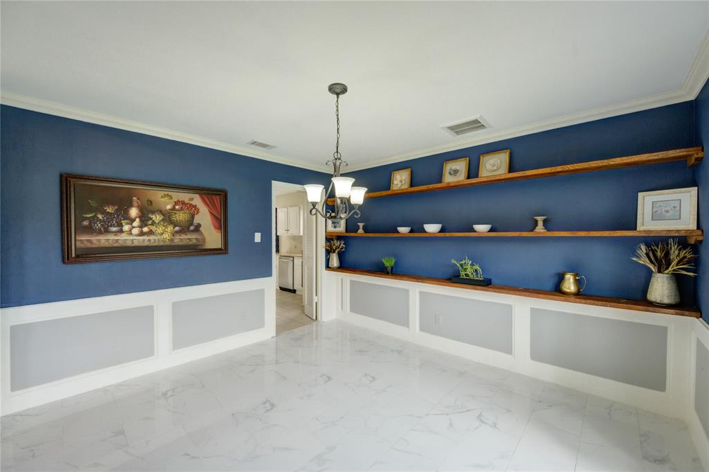1802 Cobblestone Court
