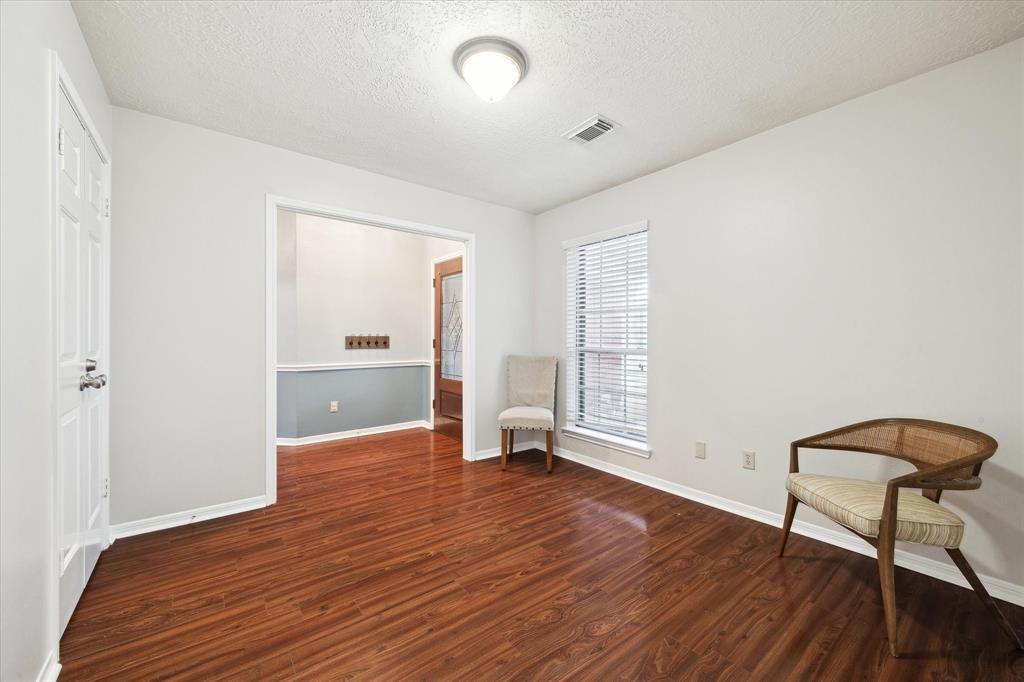 1118 Woodchase Drive, Pearland, Texas image 7
