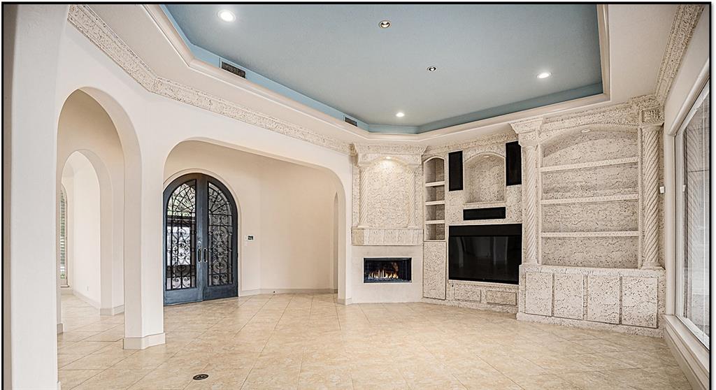 427 E Shore Drive