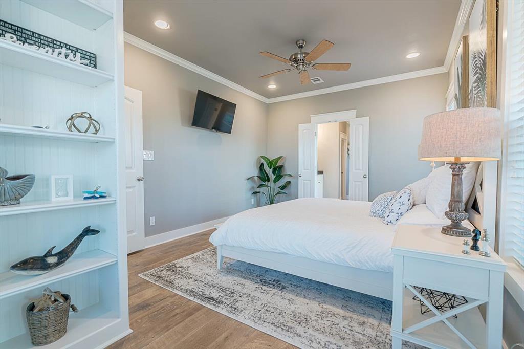 2139 Gulf, Crystal Beach, Texas image 32
