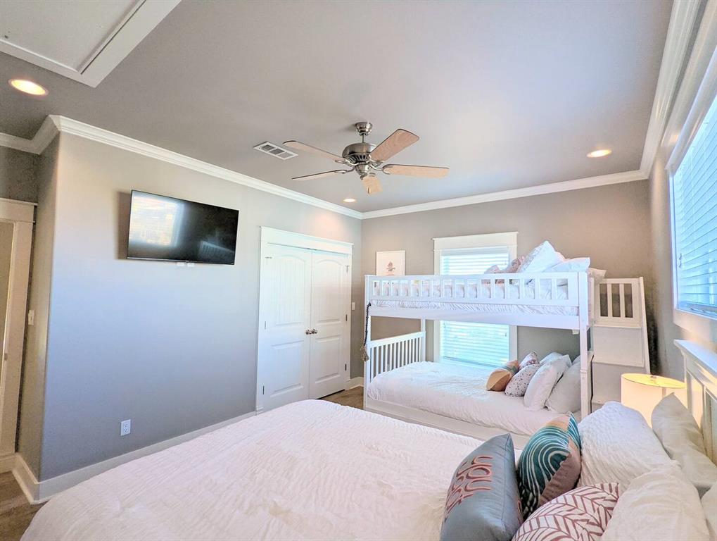 2139 Gulf, Crystal Beach, Texas image 9