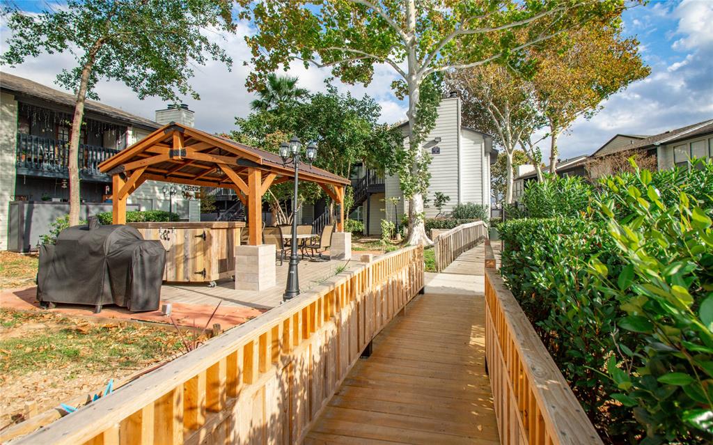 9009 Richmond Avenue #502, Houston, Texas image 2