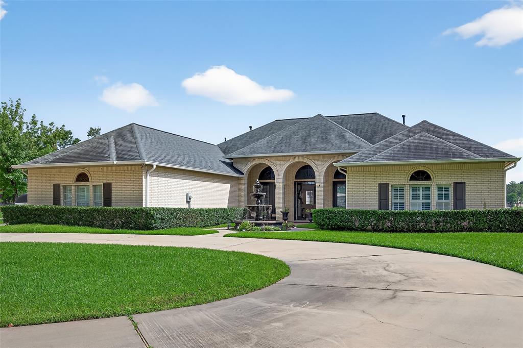 31810 Edgewater Drive
