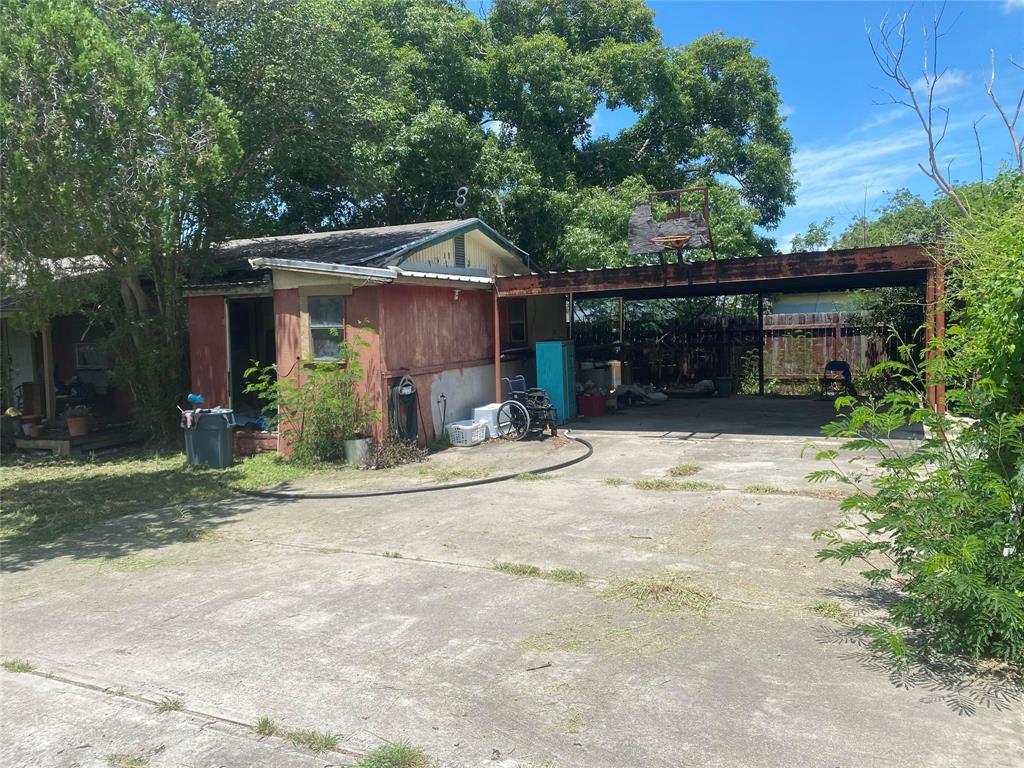 802 W Rockport Street, Mathis, Texas image 11