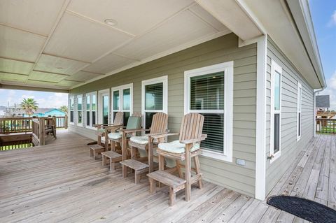 A home in Crystal Beach