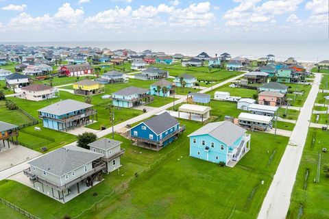 A home in Crystal Beach