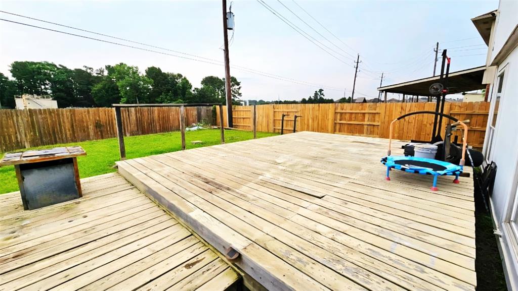 18042 Noble Forest Drive, Humble, Texas image 24