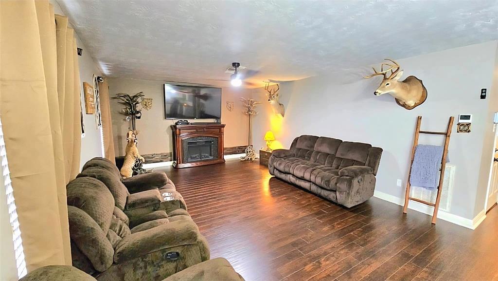 18042 Noble Forest Drive, Humble, Texas image 8