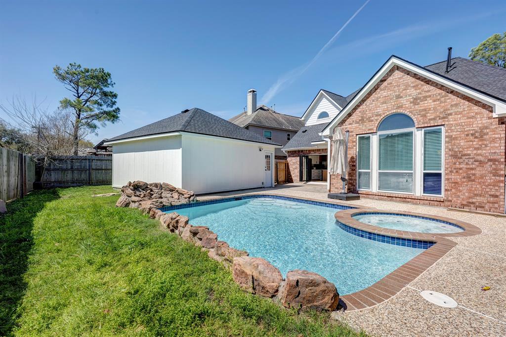 2115 Palm Castle Drive, League City, Texas image 28