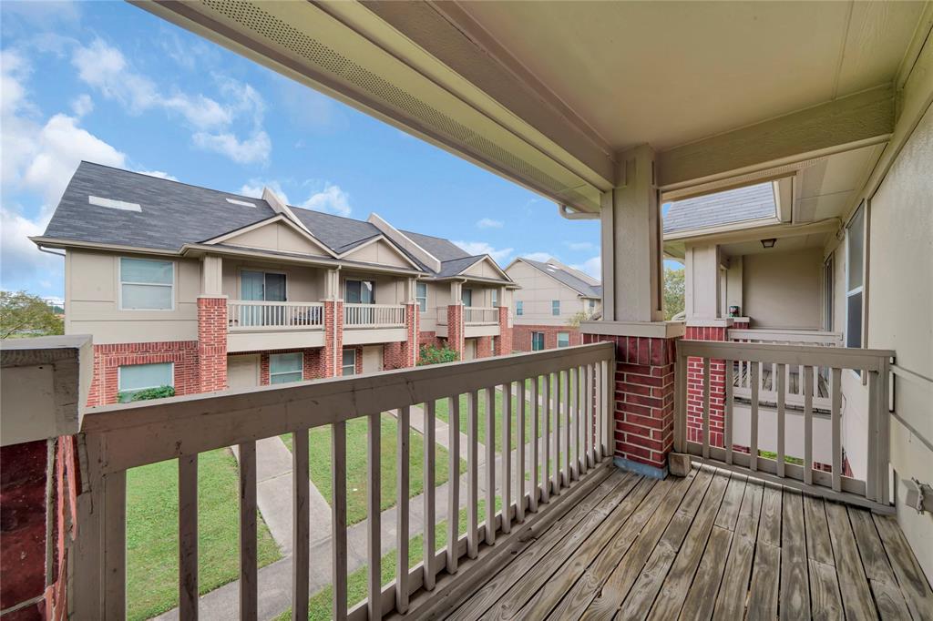 1615 Townhome Lane, Missouri City, Texas image 20