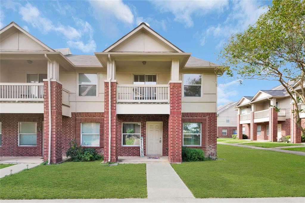 1615 Townhome Lane, Missouri City, Texas image 1