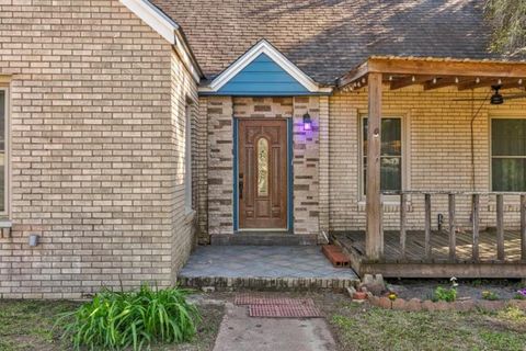 A home in Woodville