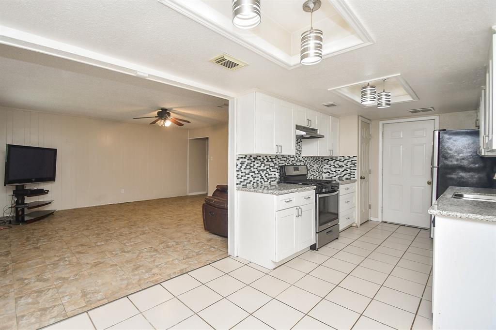 12618 Foxburo Drive, Houston, Texas image 7