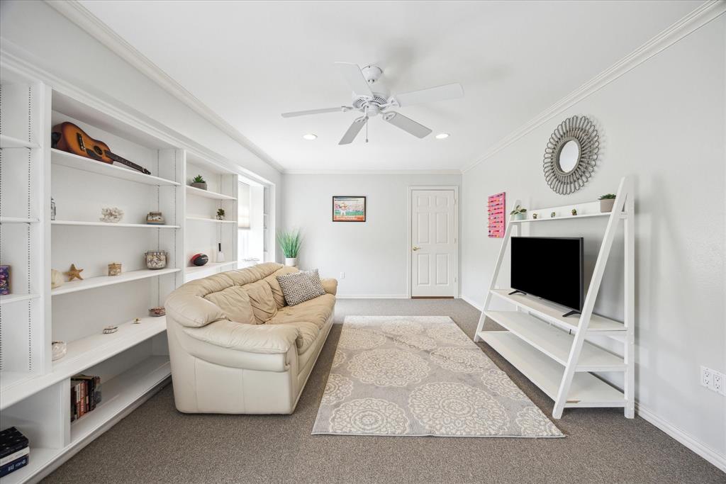 3388 Maroneal Street, Houston, Texas image 9