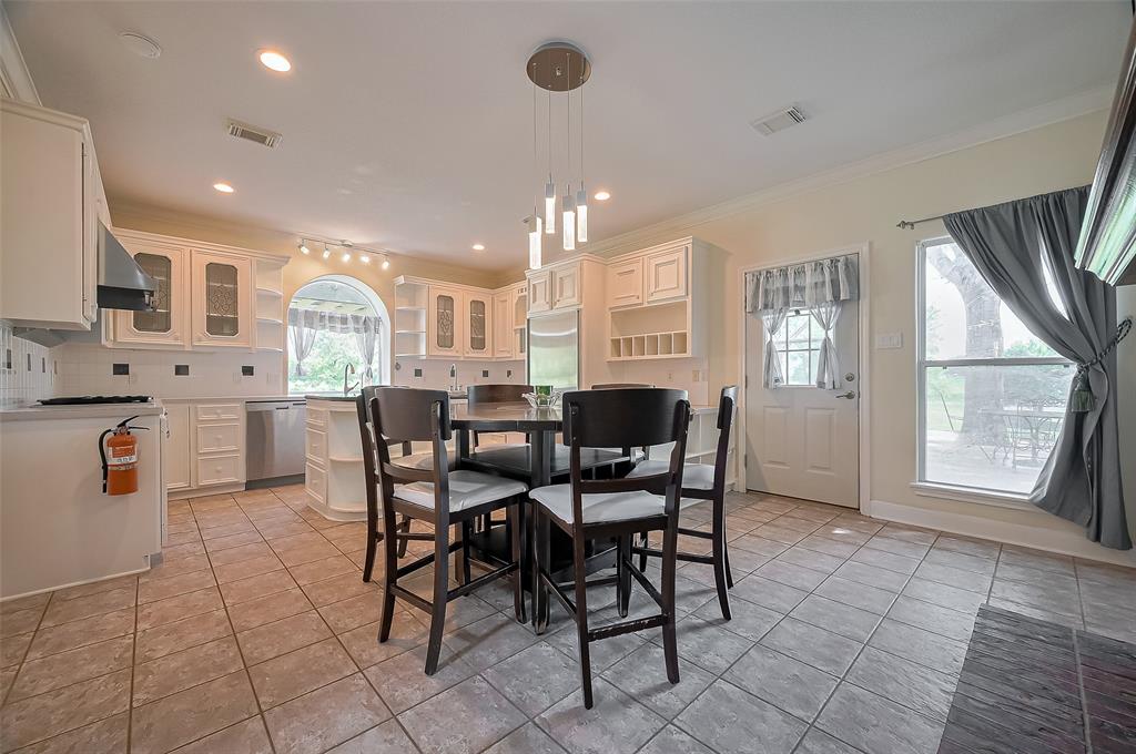 9271 Buckhorn Estates Road, Bellville, Texas image 13