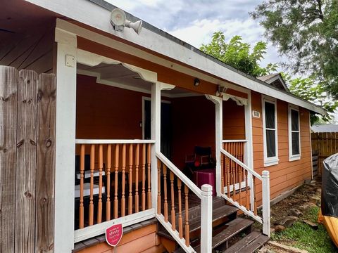 6301 Ezzard Charles Lane Houston TX 77091
