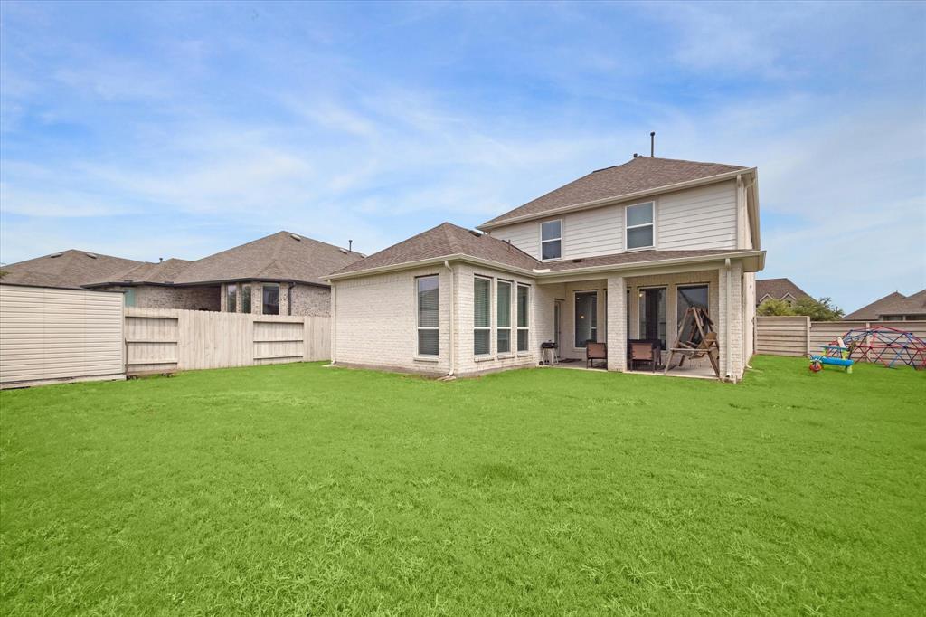 2208 Blackhawk Ridge Lane, Manvel, Texas image 24