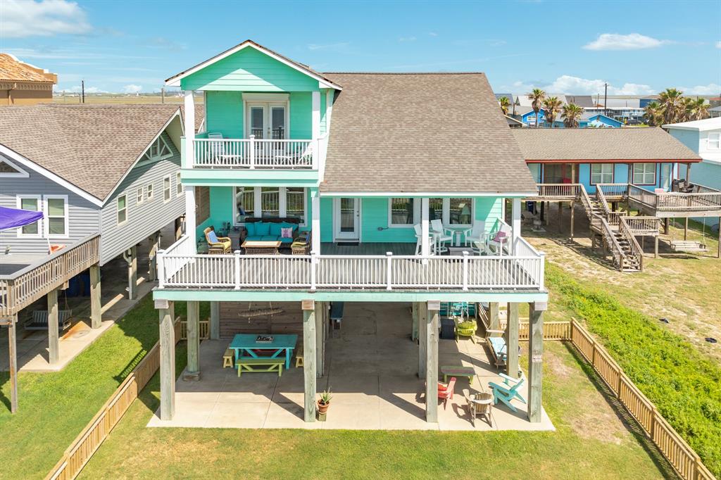 1630 Sandpebble Place, Surfside Beach, Texas image 4