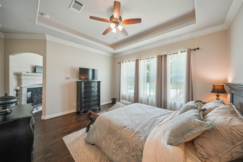 5924 Oak Leaf Court, Conroe, Texas image 23