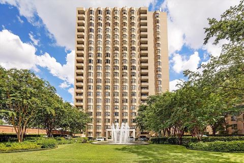 Condominium in Houston TX 651 Bering Drive.jpg