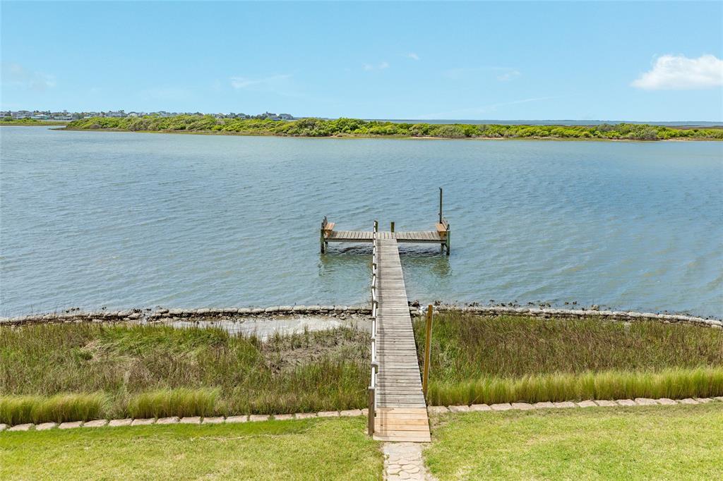 2724 11 Mile Road, Galveston, Texas image 33
