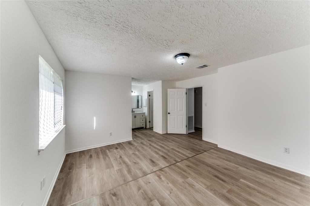 15038 Timberlea Drive, Houston, Texas image 7