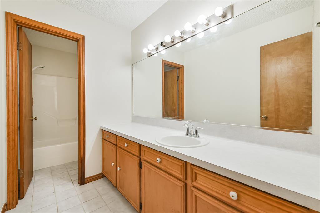633 County Road 2222, Cleveland, Texas image 30