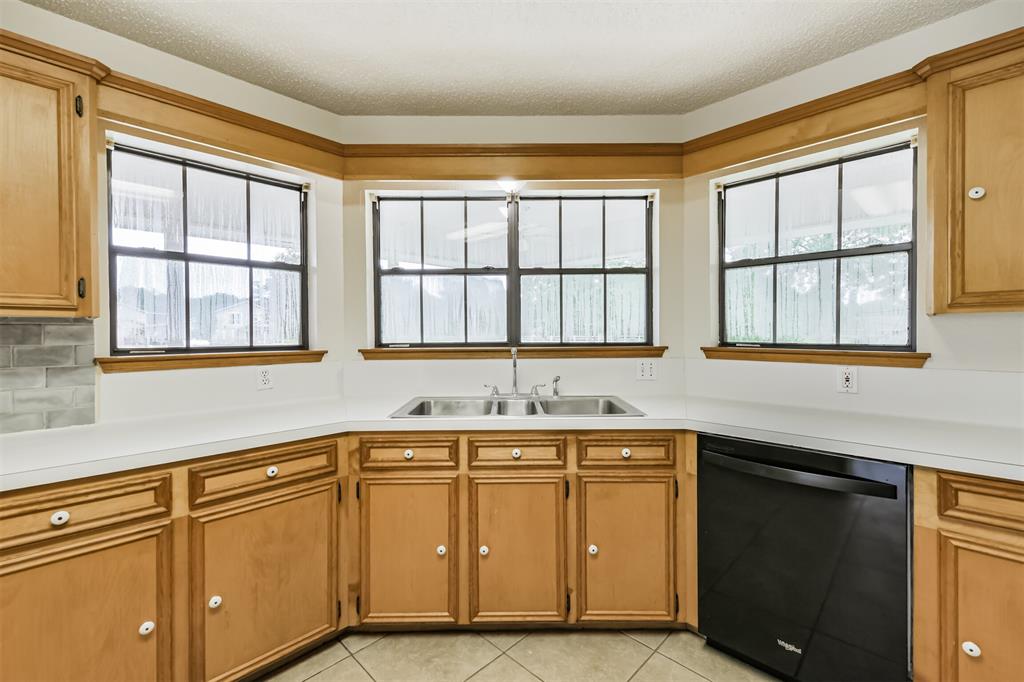 633 County Road 2222, Cleveland, Texas image 18