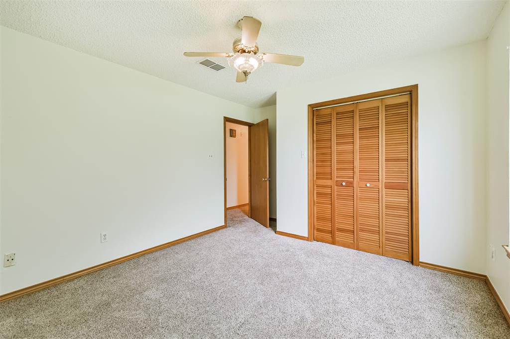 633 County Road 2222, Cleveland, Texas image 33
