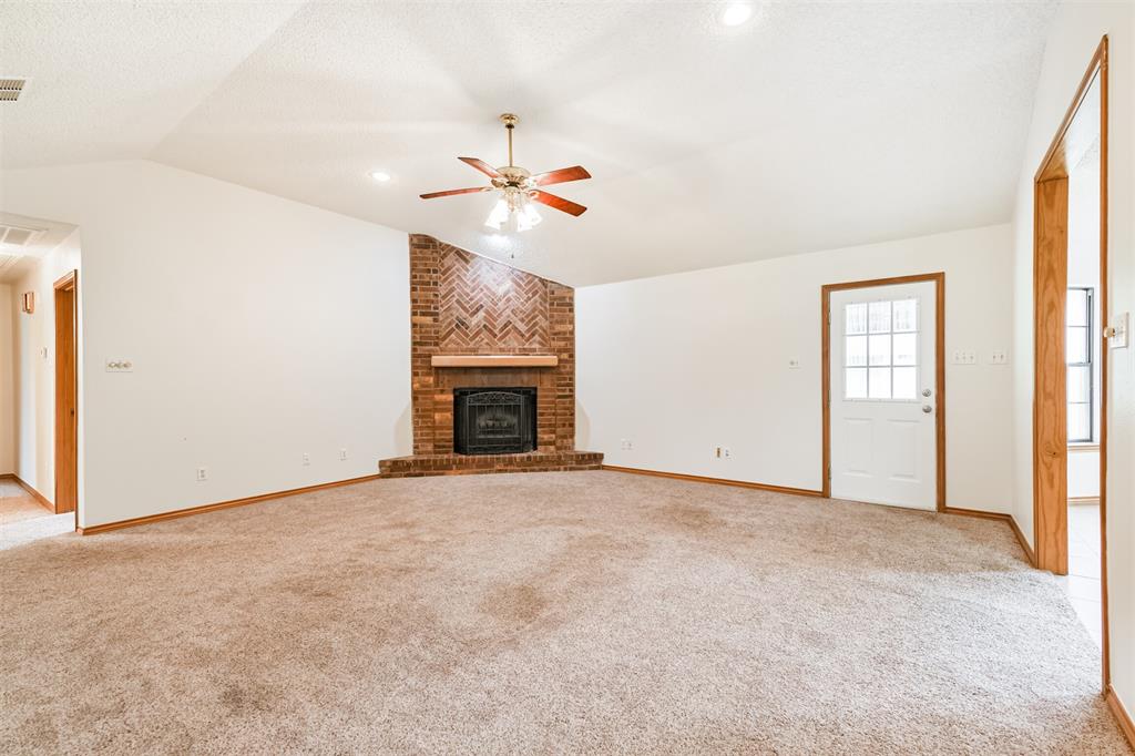 633 County Road 2222, Cleveland, Texas image 9