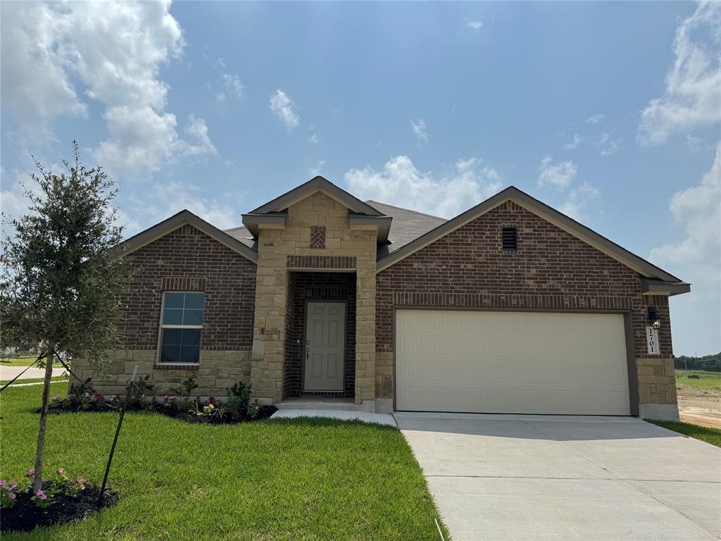 1701 Grimes Drive, Brenham, Texas image 1