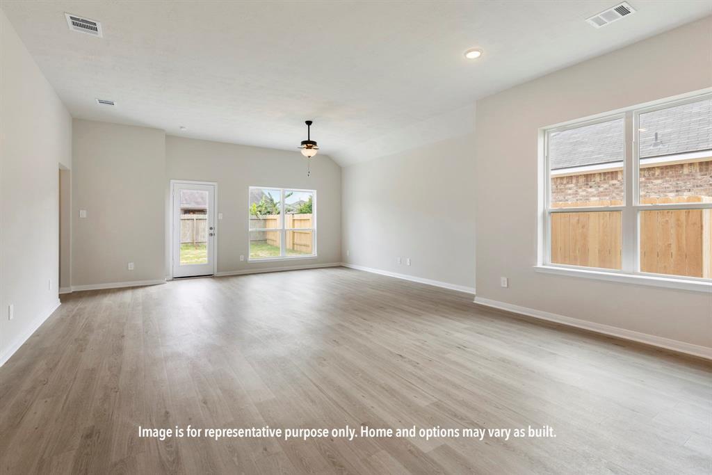 219 New Dawn Trail, Huntsville, Texas image 2