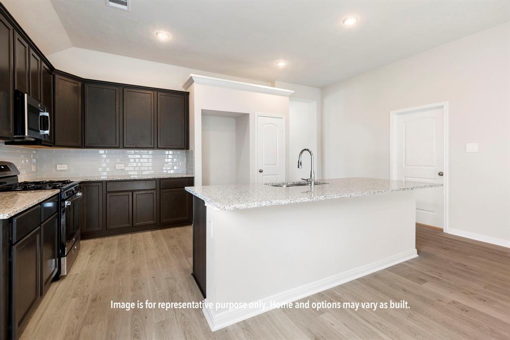 219 New Dawn Trail, Huntsville, Texas image 7