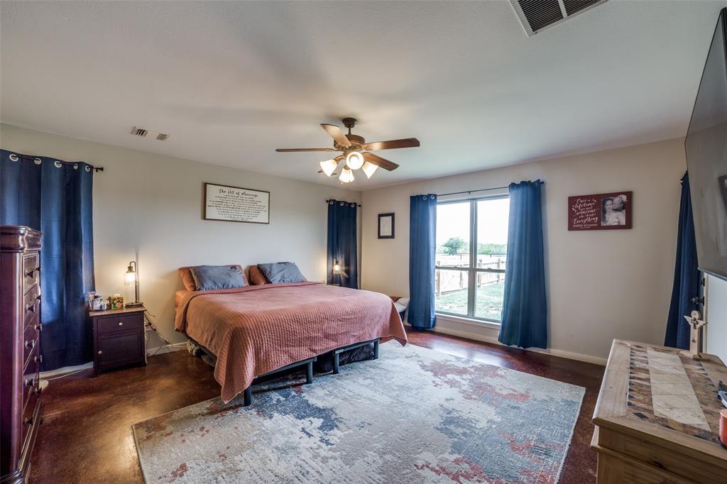 2259 County Road 325, Sabinal, Texas image 15