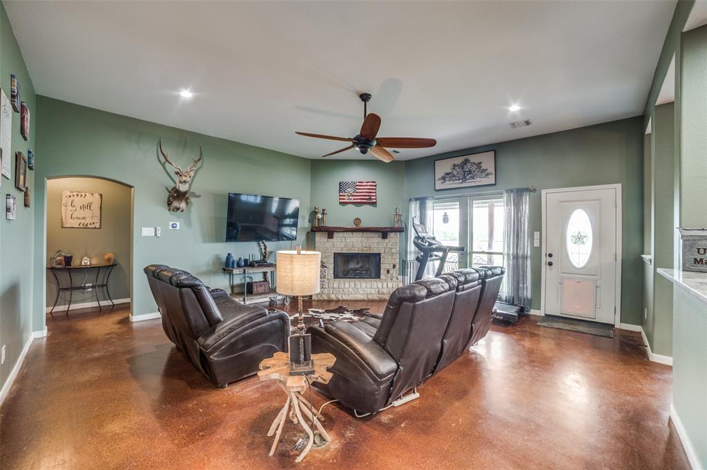 2259 County Road 325, Sabinal, Texas image 7