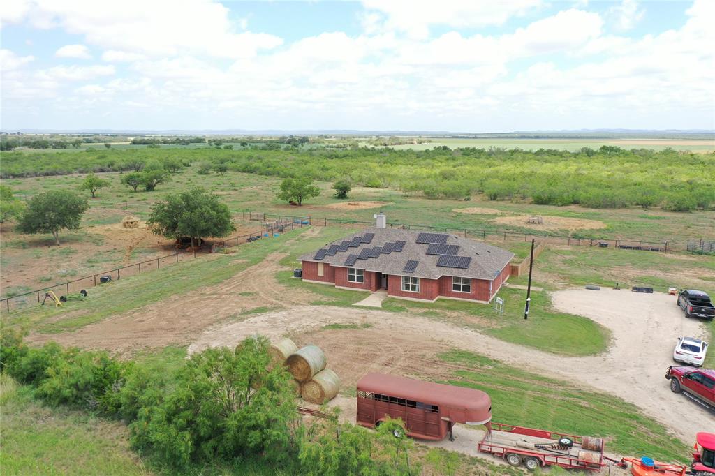 2259 County Road 325, Sabinal, Texas image 1
